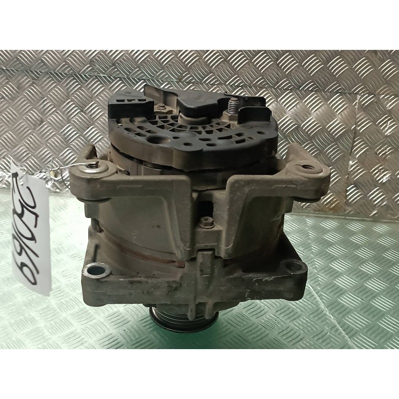 Recambio de alternador para opel zafira a referencia OEM IAM 55556067 0124425020 BOSCH