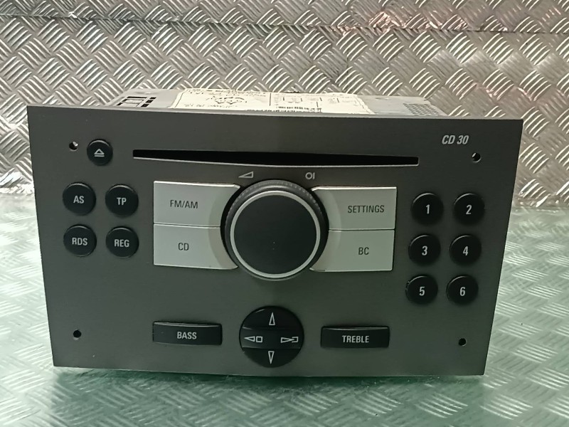 Recambio de sistema audio / radio cd para opel zafira a referencia OEM IAM 13190856 453116246 BLAUPUNKT
