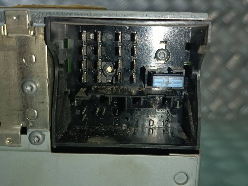 Recambio de sistema audio / radio cd para opel zafira a referencia OEM IAM 13190856 453116246 BLAUPUNKT