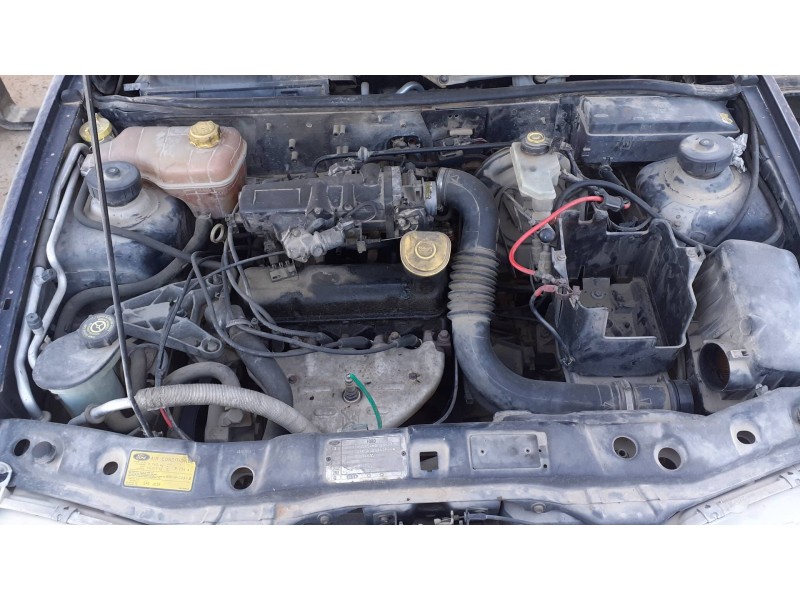 ford fiesta berlina del año 1999