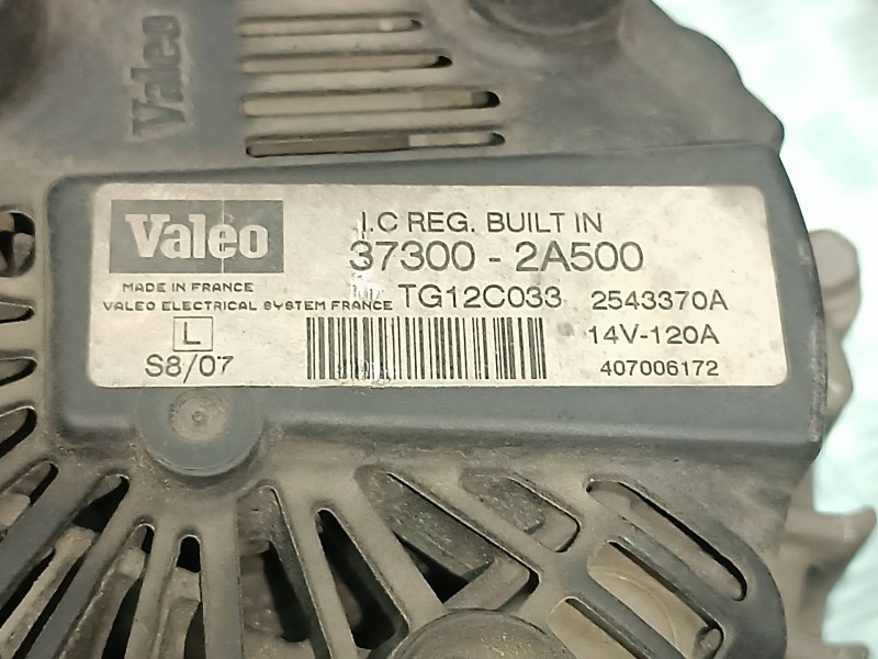 Recambio de alternador para kia cee´d referencia OEM IAM 373002A500 VALEO 120A