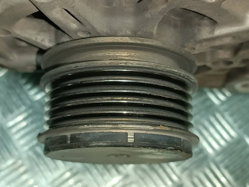 Recambio de alternador para kia cee´d referencia OEM IAM 373002A500 VALEO 120A