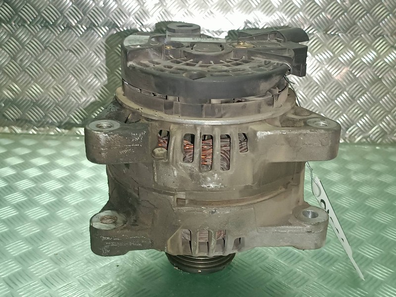 Recambio de alternador para peugeot 307 berlina (s2) referencia OEM IAM 9646321880 0124525035 150A