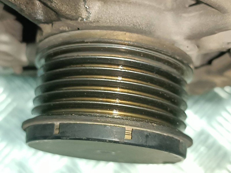 Recambio de alternador para peugeot 307 berlina (s2) referencia OEM IAM 9646321880 0124525035 150A