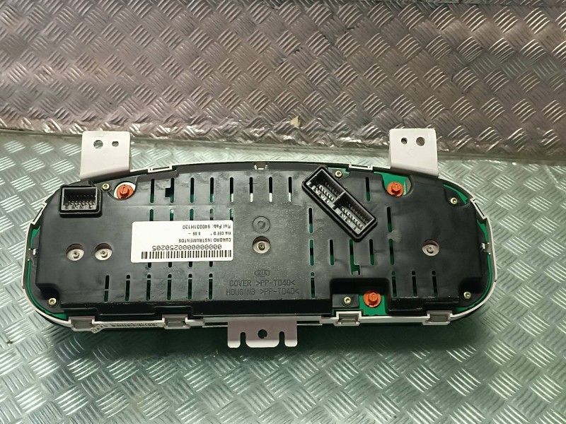 Recambio de cuadro instrumentos para kia cee´d referencia OEM IAM 940031H130  