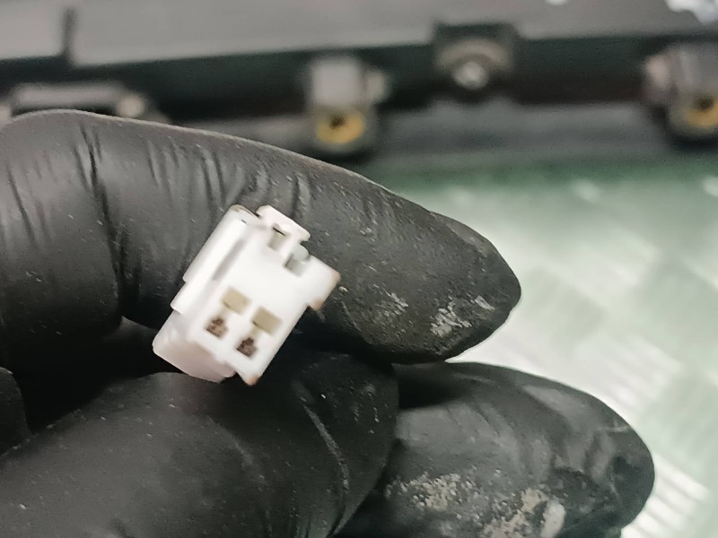 Recambio de luz central de freno para kia xceed referencia OEM IAM 92700J7300  