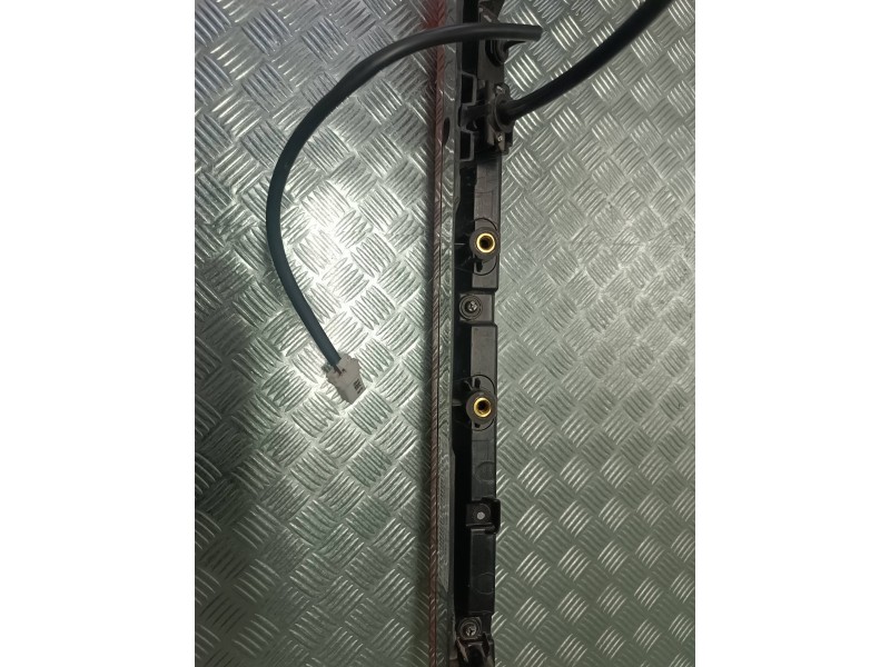 Recambio de luz central de freno para kia xceed referencia OEM IAM 92700J7300  