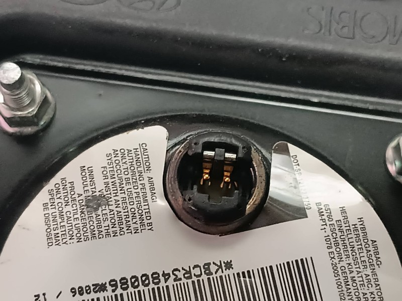 Recambio de airbag delantero izquierdo para kia cee´d referencia OEM IAM 1H56900010 569001H00C KK2DF460330496