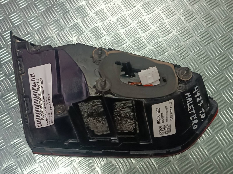 Recambio de piloto trasero derecho interior para kia xceed referencia OEM IAM 92404J7300 IR30RR05 92404J73