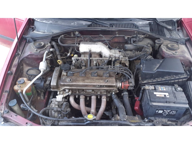 toyota avensis berlina (t 22) del año 1999