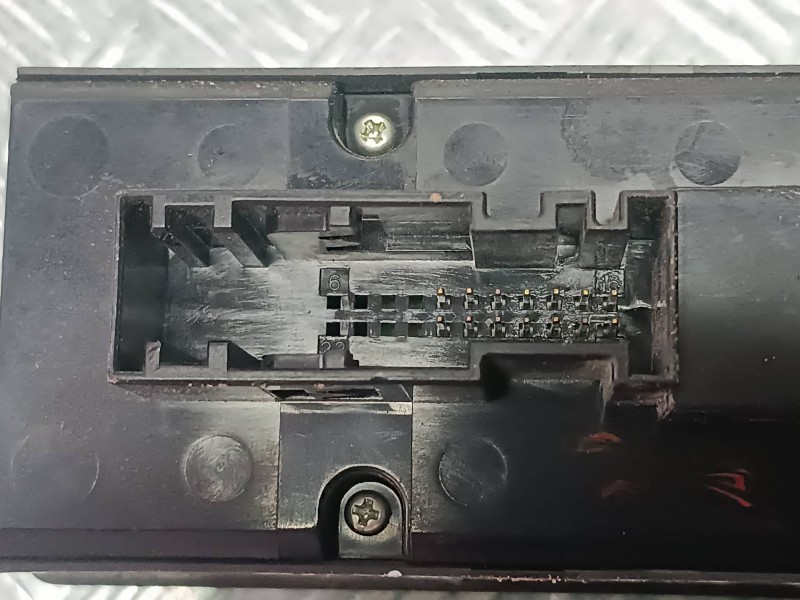 Recambio de mando elevalunas delantero izquierdo para opel zafira b referencia OEM IAM 13228706 2636K4 14 PINES