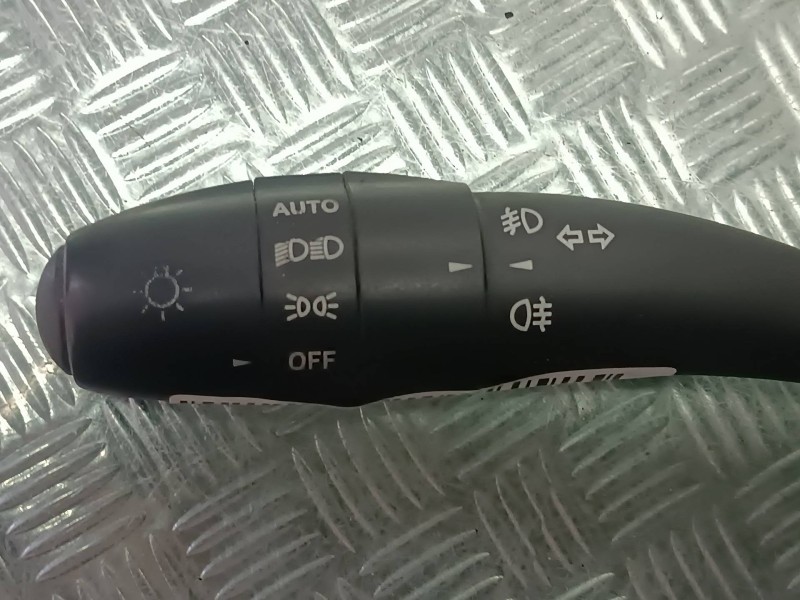 Recambio de mando luces para kia cee´d referencia OEM IAM 934101H400  SW40