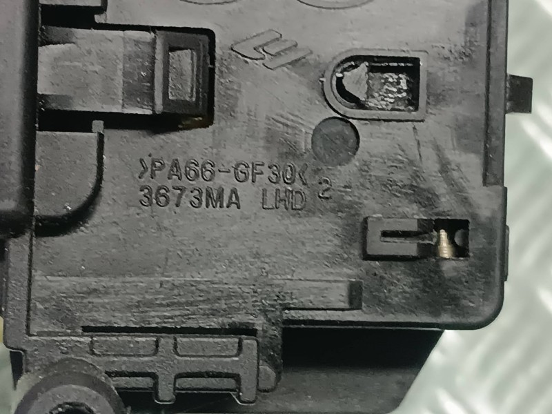 Recambio de mando luces para kia cee´d referencia OEM IAM 934101H400  SW40