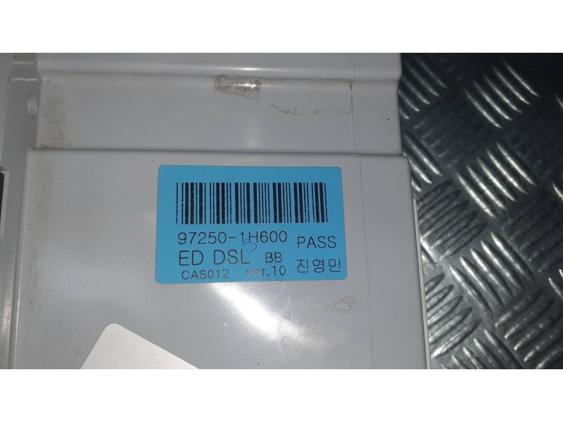 Recambio de mando climatizador para kia cee´d referencia OEM IAM 972501H600 EDDSLBB 