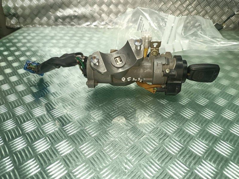 Recambio de conmutador de arranque para kia cee´d referencia OEM IAM C6L02  6 PINES