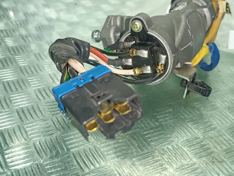 Recambio de conmutador de arranque para kia cee´d referencia OEM IAM C6L02  6 PINES