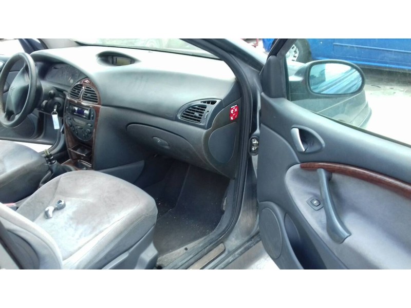 citroen c5 berlina del año 2004