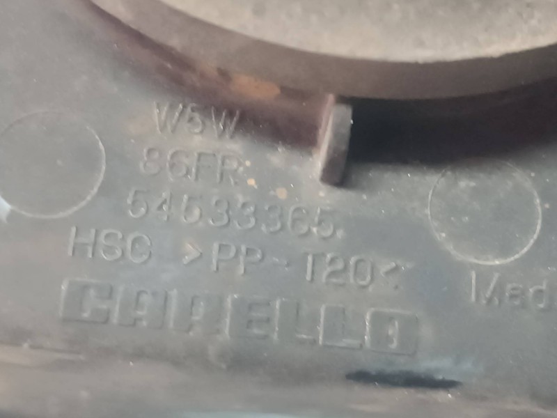 Recambio de faro derecho para toyota avensis berlina (t 22) referencia OEM IAM 54533365  