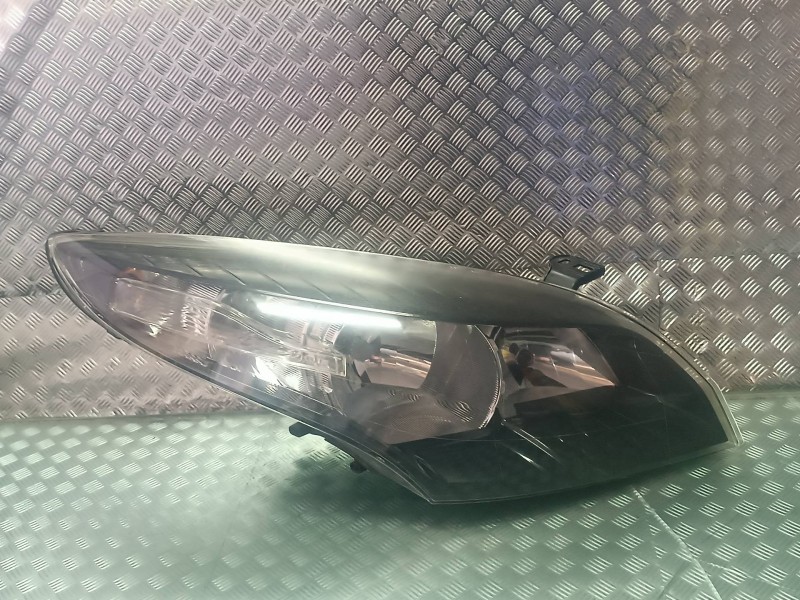 Recambio de faro derecho para renault megane iii berlina 5 p referencia OEM IAM 260103187R 030124420400 1305239314