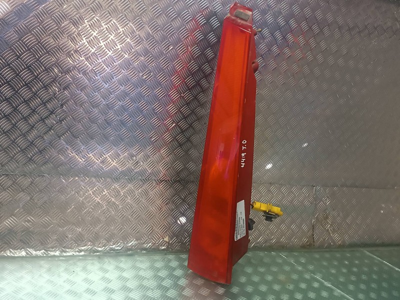 Recambio de piloto trasero derecho para citroen c5 break referencia OEM IAM 9637356280 25490202 3 PINES