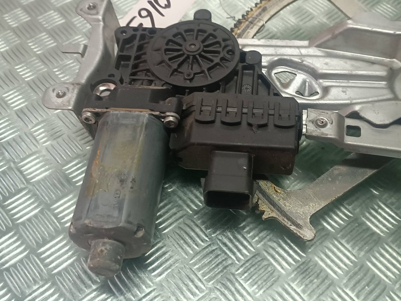 Recambio de elevalunas trasero derecho para opel zafira a referencia OEM IAM 994887102 0130821456 ELECTRICO