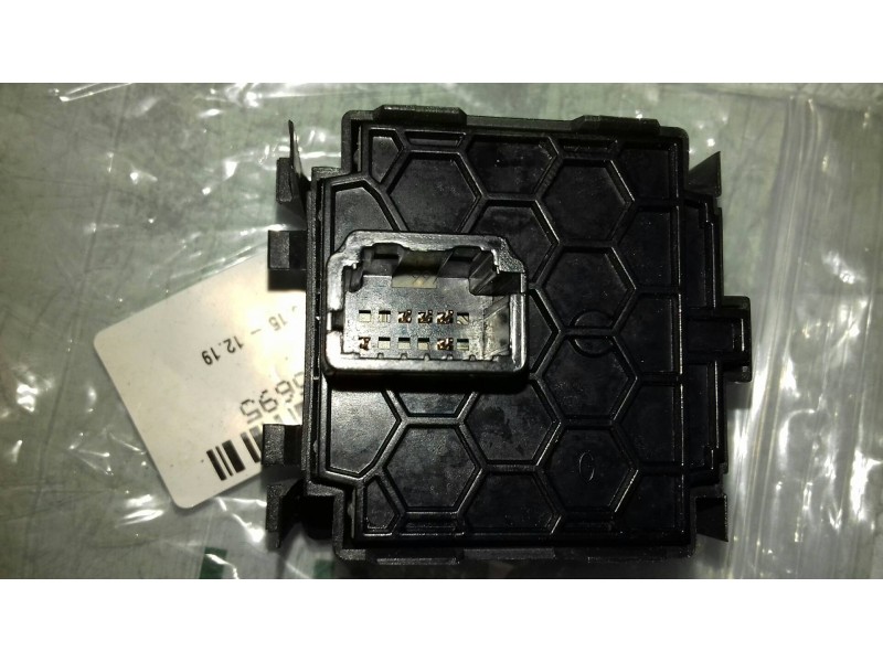 Recambio de mando luces para renault captur xmod referencia OEM IAM 251900567R  REGULADOR LUCES