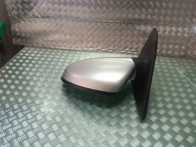 Recambio de retrovisor izquierdo para kia cee´d referencia OEM IAM 022608 022609 ELECTRICO