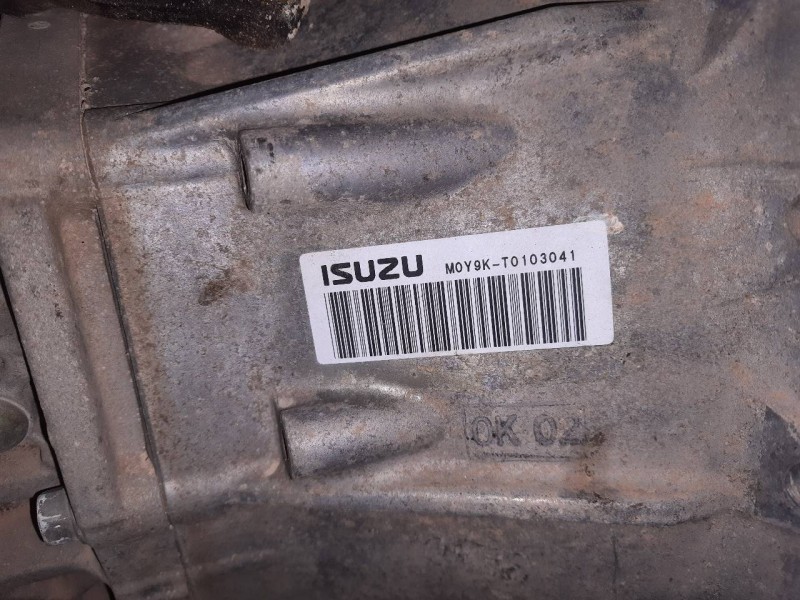 Recambio de caja cambios para isuzu nkr 77 referencia OEM IAM M0Y9K M0Y9K 5 VELOCIDADES