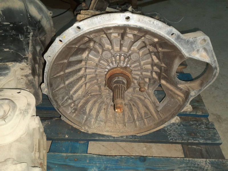 Recambio de caja cambios para isuzu nkr 77 referencia OEM IAM M0Y9K M0Y9K 5 VELOCIDADES