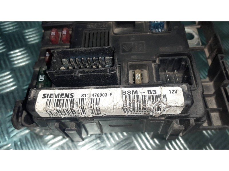 Recambio de caja reles / fusibles para citroen c5 berlina referencia OEM IAM S118470003E BSM B3 964349888000