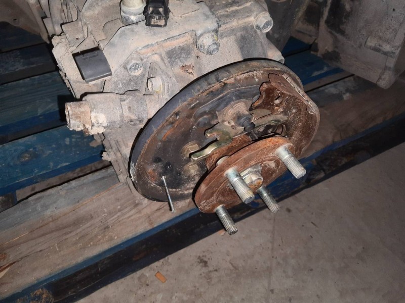 Recambio de caja cambios para isuzu nkr 77 referencia OEM IAM M0Y9K M0Y9K 5 VELOCIDADES