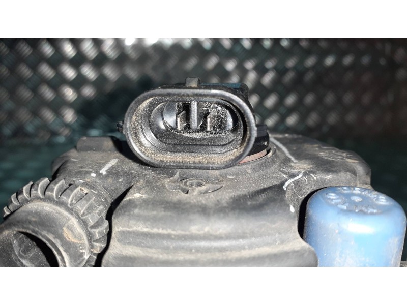 Recambio de faro antiniebla izquierdo para renault megane iii berlina 5 p referencia OEM IAM 8200074008 2 PINES 89202503