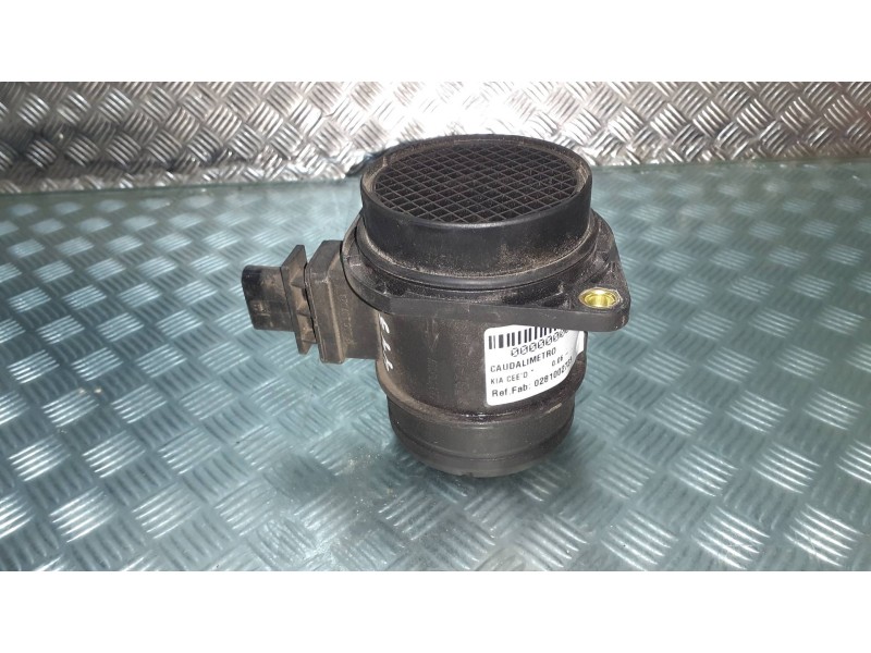 Recambio de caudalimetro para kia cee´d referencia OEM IAM 0281002723 281642A4401 5 PINES