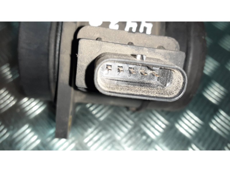 Recambio de caudalimetro para kia cee´d referencia OEM IAM 0281002723 281642A4401 5 PINES
