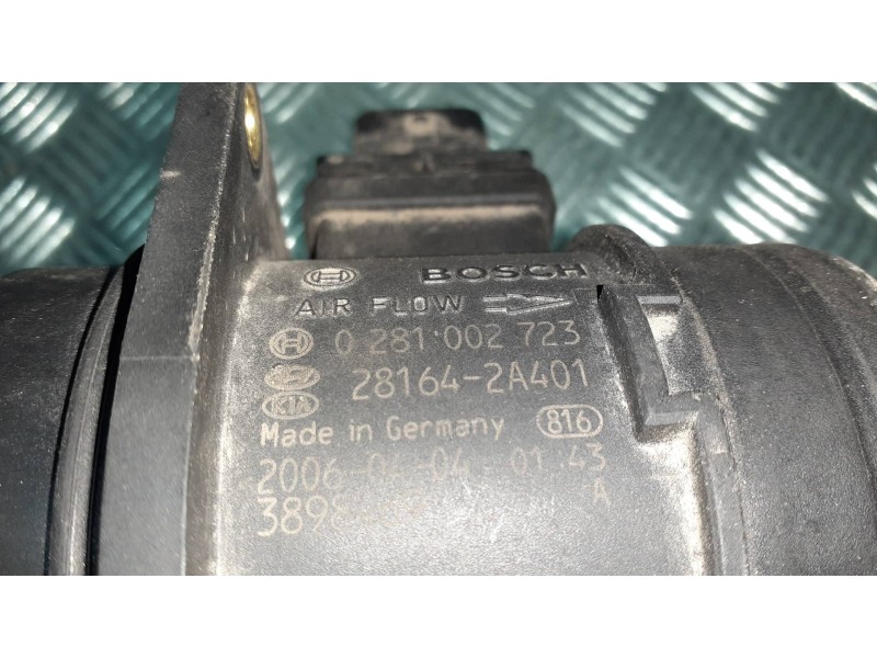 Recambio de caudalimetro para kia cee´d referencia OEM IAM 0281002723 281642A4401 5 PINES