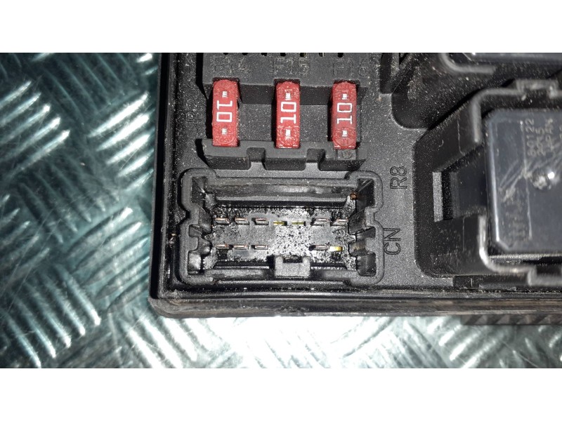 Recambio de caja reles / fusibles para nissan qashqai (j10) referencia OEM IAM 284B7JD00B 519228324 1018283491