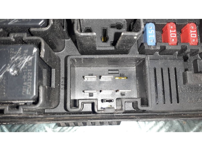 Recambio de caja reles / fusibles para nissan qashqai (j10) referencia OEM IAM 284B7JD00B 519228324 1018283491