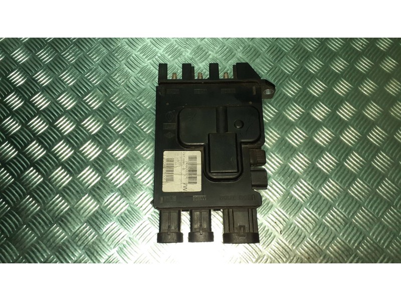 Recambio de modulo electronico para renault megane iii berlina 5 p referencia OEM IAM 243800011R 020911071305 