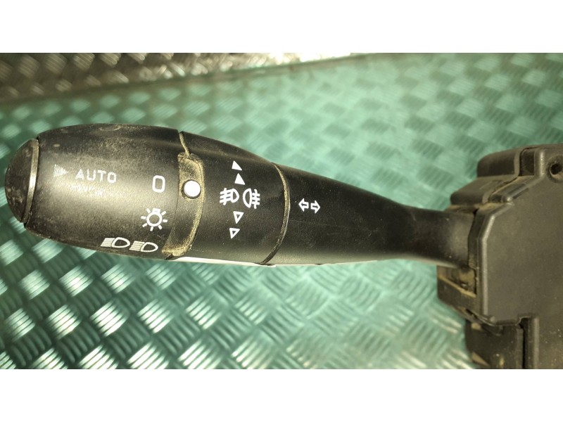 Recambio de mando multifuncion para citroen c5 berlina referencia OEM IAM 96477519XT 119381 COM2000