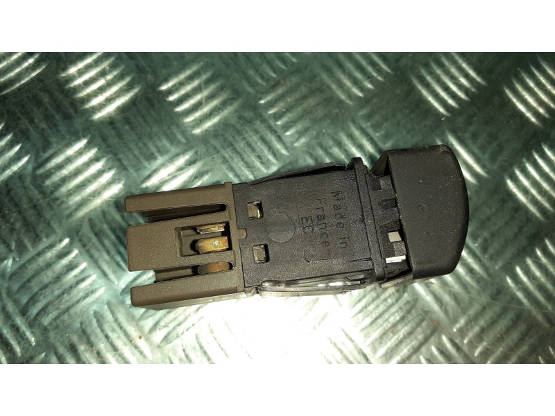 Recambio de interruptor para peugeot expert kasten standard referencia OEM IAM 20C0 5 PINES LUNETA TERMICA