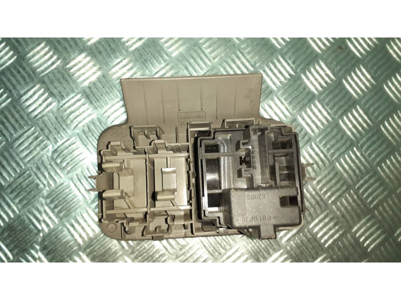 Recambio de mando luces para renault scenic ii referencia OEM IAM 8200140984  5 PINES