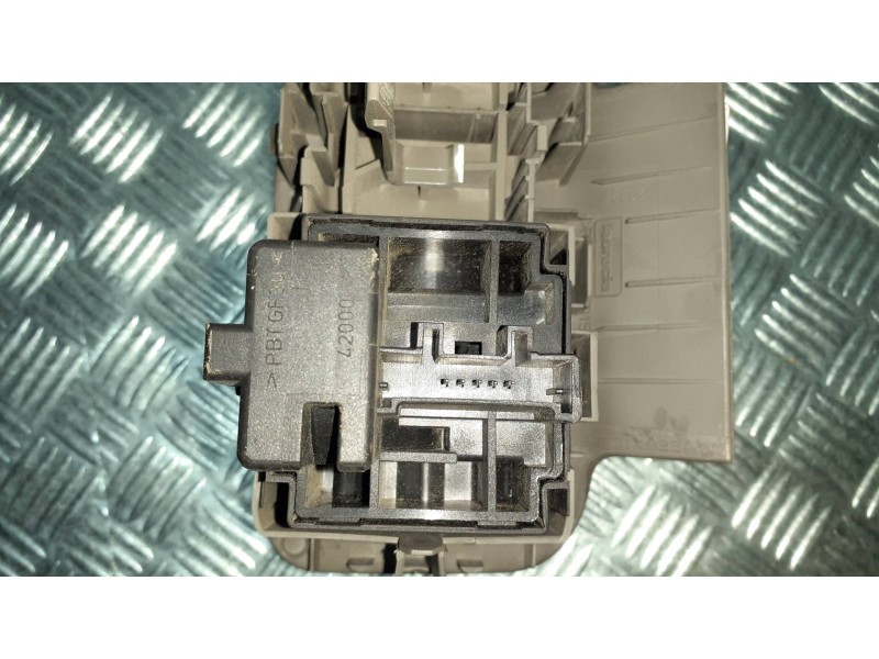 Recambio de mando luces para renault scenic ii referencia OEM IAM 8200140984  5 PINES