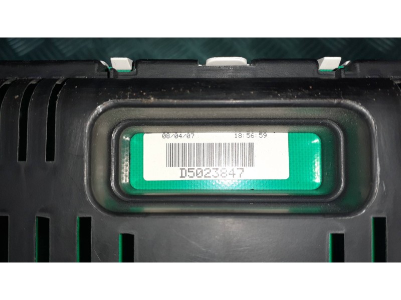 Recambio de cuadro instrumentos para citroen c5 berlina referencia OEM IAM 55400013010 55400013050 9855608180