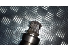 Recambio de inyector para toyota corolla verso (r1) 2.0 d-4d luna referencia OEM IAM 236700G010 07G05974 2 PINES 2