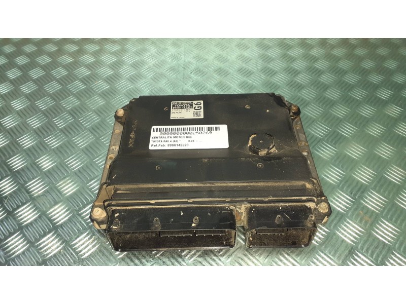 Recambio de centralita motor uce para toyota rav 4 (a3) referencia OEM IAM 8966142J20 2579000383 DENSO
