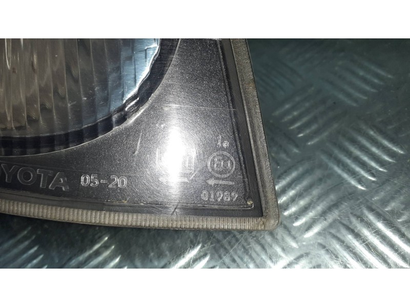 Recambio de piloto delantero derecho para toyota avensis berlina (t 22) referencia OEM IAM 01989  