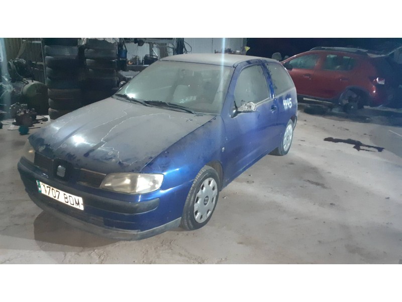 seat ibiza del año 2000