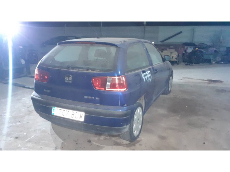 seat ibiza del año 2000
