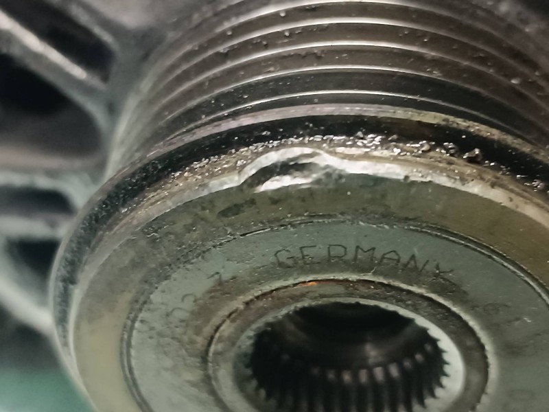 Recambio de alternador para citroen c5 berlina referencia OEM IAM 9645907680 2542684A VALEO