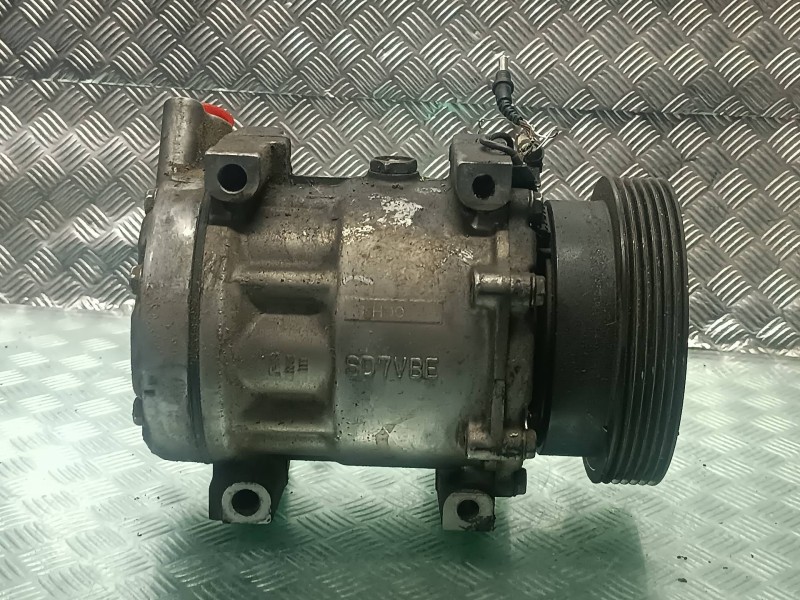 Recambio de compresor aire acondicionado para dacia logan referencia OEM IAM 8200117767 6420405524 SANDEN